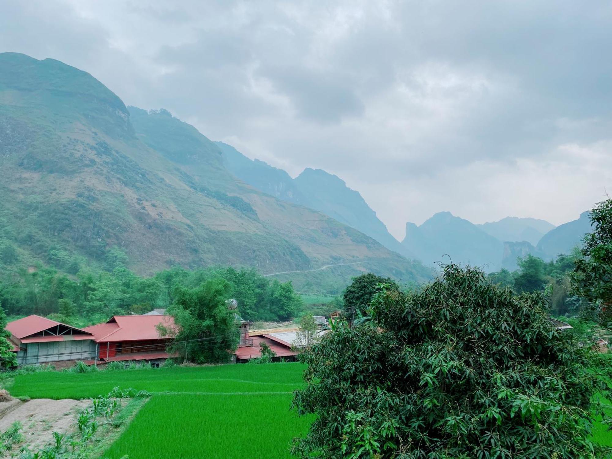 Duy Homestay Du Gia Làng Cac Esterno foto