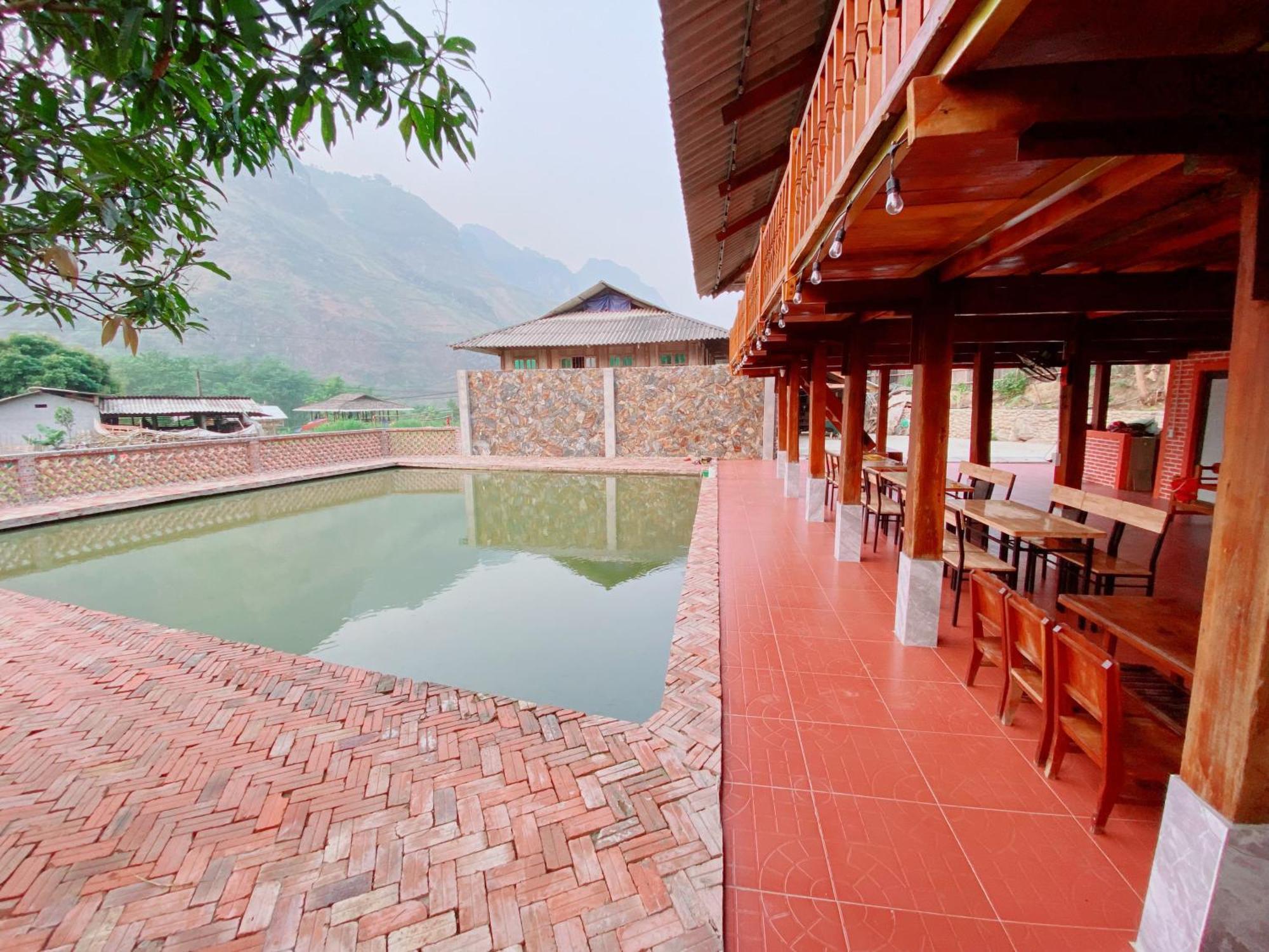 Duy Homestay Du Gia Làng Cac Esterno foto